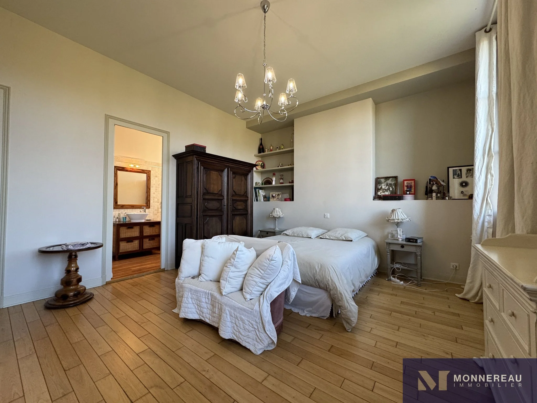Gallery photo 6