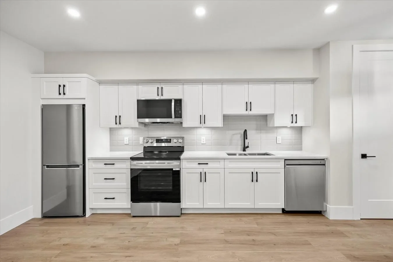 459 Vision Court, Kelowna, British Columbia, Canada. - Photo 31