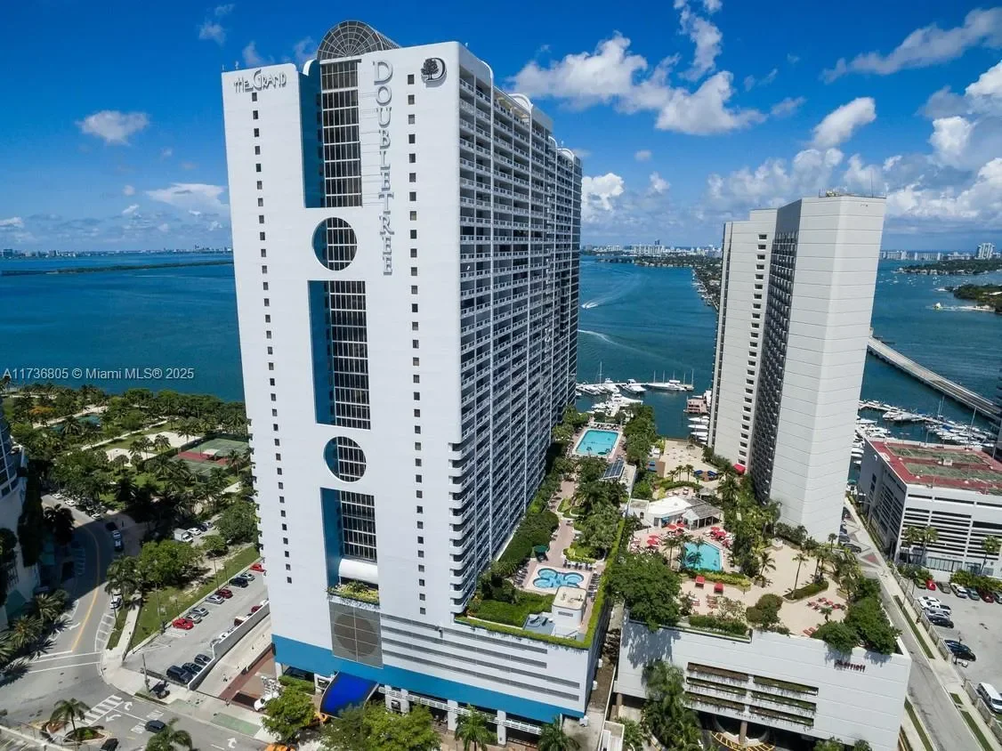 1717 N Bayshore Dr A-1231, Miami, Florida, United States. - Photo 6