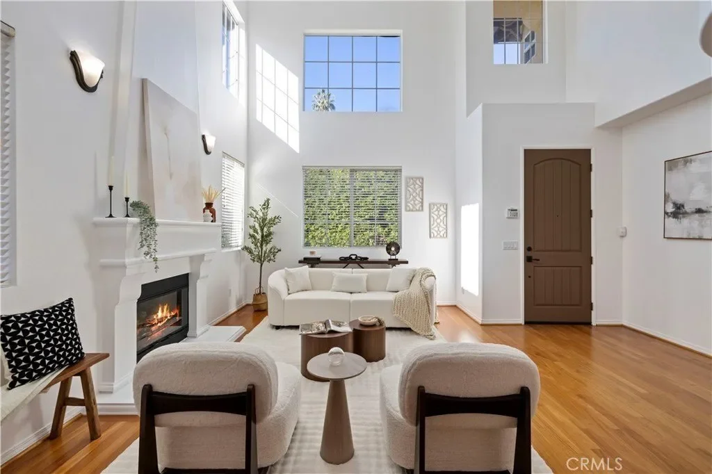 6324 Newcastle Ave, Encino, CA, 91316, USA, Los Angeles, California, United States. - Photo 13