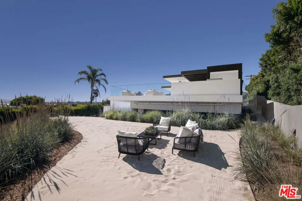 26946 Pacific Coast Hwy, Malibu, California, United States. - Photo 28