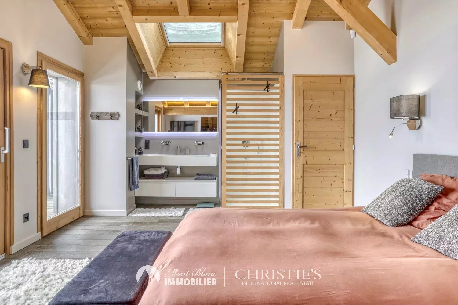 Saint-Gervais-les-Bains, Auvergne-Rhône-Alpes, France. - Photo 11