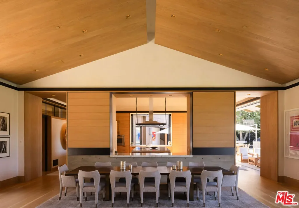 859 Woodacres Road, Santa Monica, California, United States. - Photo 15