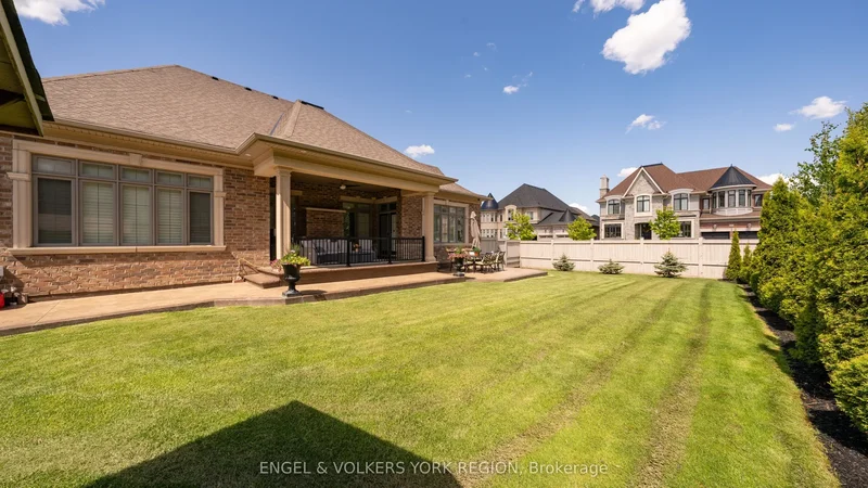 43 James Stokes Court, King City, Ontario, Canada. - Photo 13