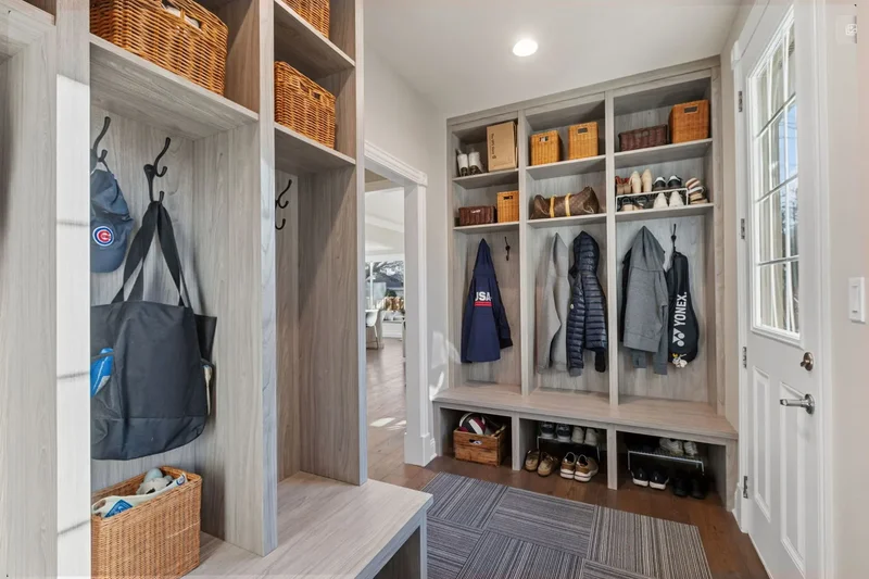 2611 Laurel Lane, Wilmette, IL 60091, Wilmette, Illinois, United States. - Photo 18