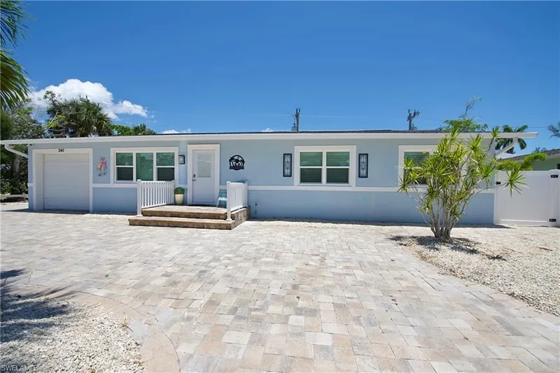 240 Fairweather LN, Fort Myers Beach, Florida, United States. - Photo 11