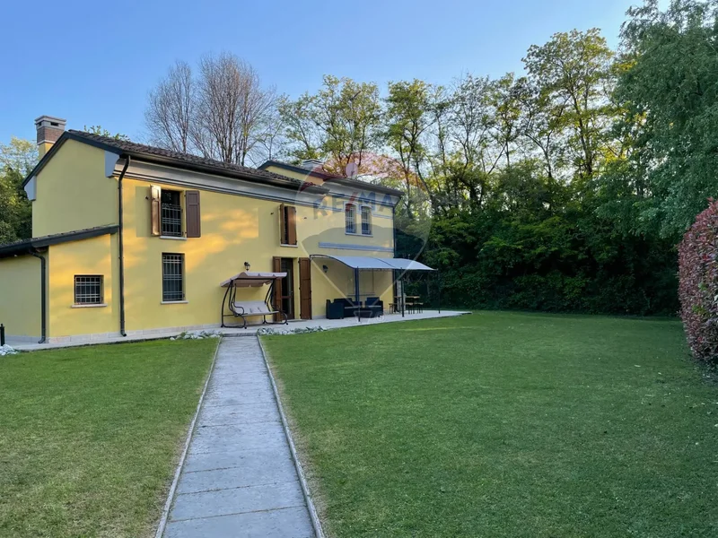Villa singola in vendita a Mantova, Centro storico