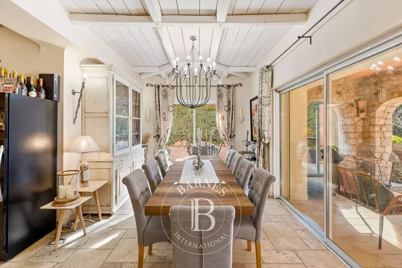 Exceptional, in the Cala Rossa area, 2 semi-detached villas, waterfront
