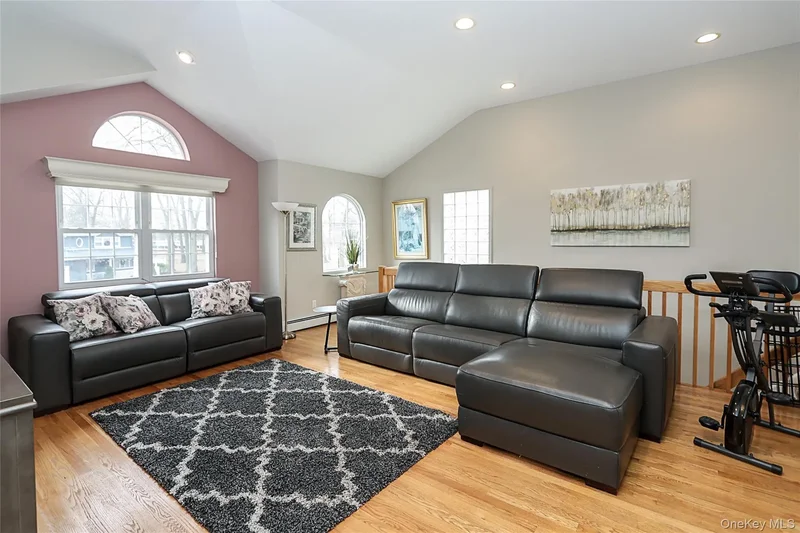 1817 Gardenia Avenue, North Merrick, NY 11566, Merrick, New York, United States. - Photo 21