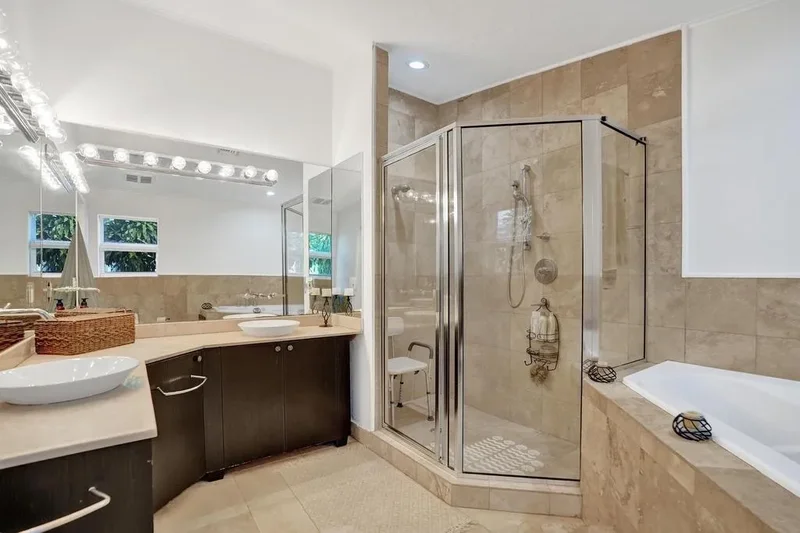 408 NE 9th Ave, Fort Lauderdale, Florida, United States. - Photo 30