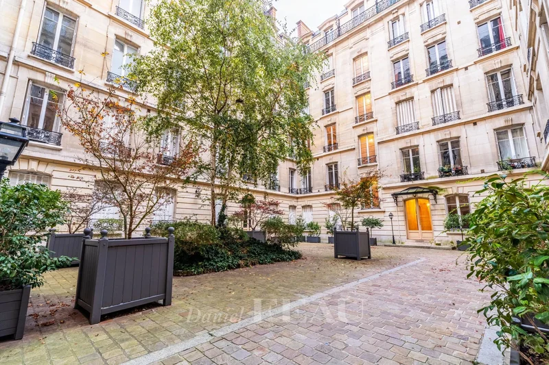 Paris, Île-de-France, France. - Photo 20