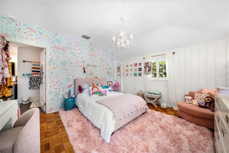 5621 Alton Rd, Miami Beach, Florida, United States. - Photo 30