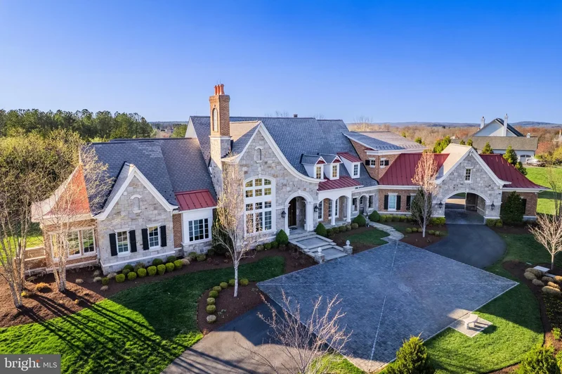 22577 Creighton Farms Drive , Leesburg, VA 20175, Leesburg, Virginia, United States. - Photo 29