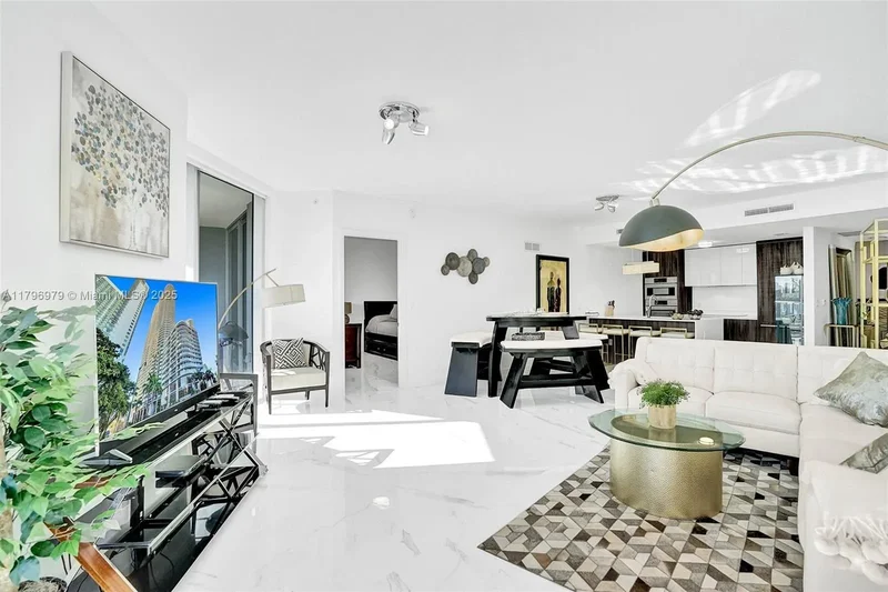 488 NE 18th St 208, Miami, Florida, United States. - Photo 86