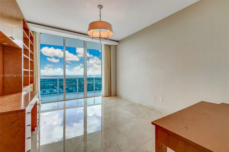 2711 S Ocean Dr 3705, Hollywood, Florida, United States. - Photo 13