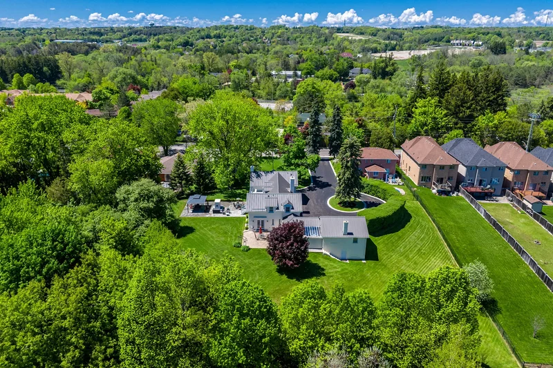 220 Old Yonge St, Aurora, ON L4G 6J6, Aurora, Ontario, Canada. - Photo 16