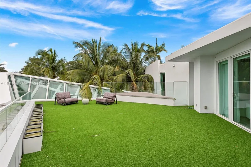 480 Ocean Blvd, Golden Beach, Florida, United States. - Photo 33