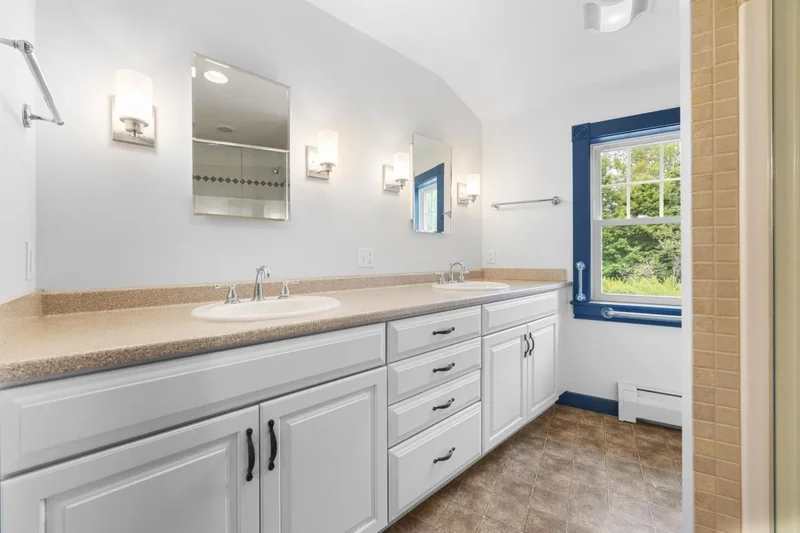 563 Newbury Neck Road, Surry, ME 04684, Blue Hill, Maine, United States. - Photo 42