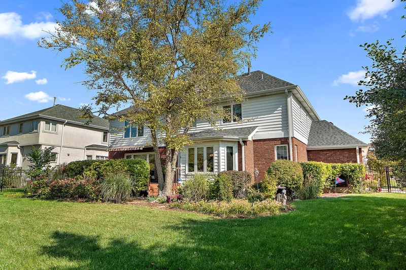 17140 Austin Lane, Orland Park, IL 60467, Orland Park, Illinois, United States. - Photo 42