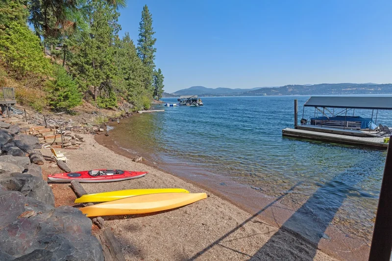 4520 S Threemile Point Rd, Coeur d'Alene, ID 83814, Coeur d'Alene, Idaho, United States. - Photo 19