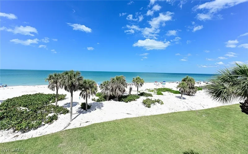 143 Barefoot Circle 5, Bonita Springs, Florida, United States. - Photo 36