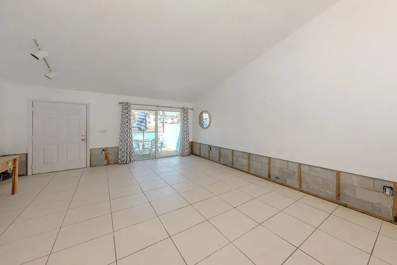703 & 705 Golden Beach Boulevard, Venice, FL 34285, Venice, Florida, United States. - Photo 10