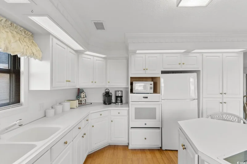 334 53rd Ave. N, North Myrtle Beach, SC 29582, North Myrtle Beach, South Carolina, United States. - Photo 2