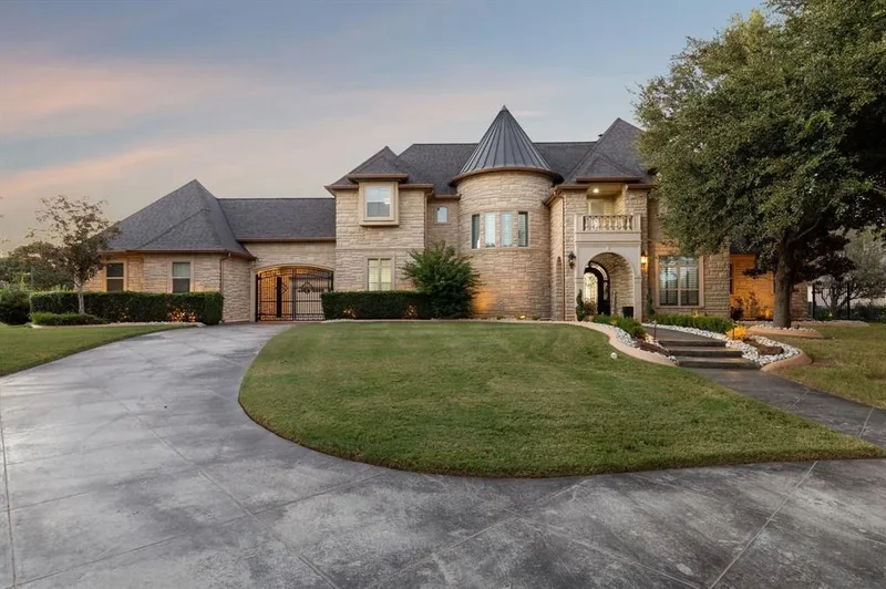 5308 Prince Lane, Lewisville, Texas, United States. - Photo 12