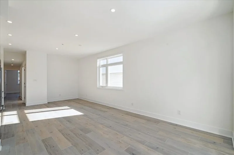 683 Melbourne Avenue, Ottawa, ON K2A 1X4, Ottawa, Ontario, Canada. - Photo 19