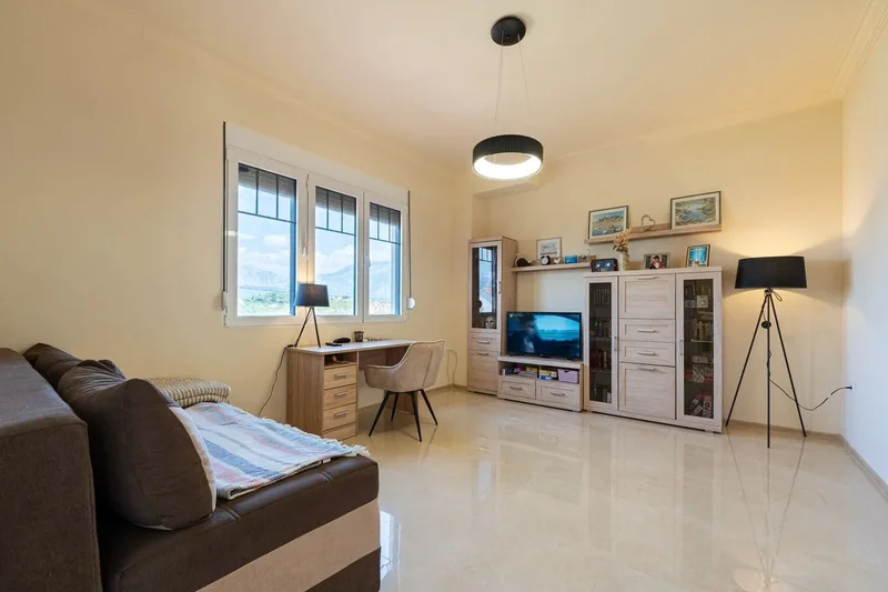 Charming Villa With Swimming Pool
