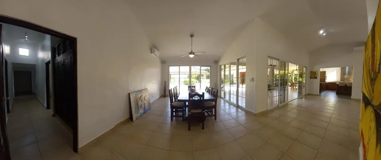 Gallery photo 12