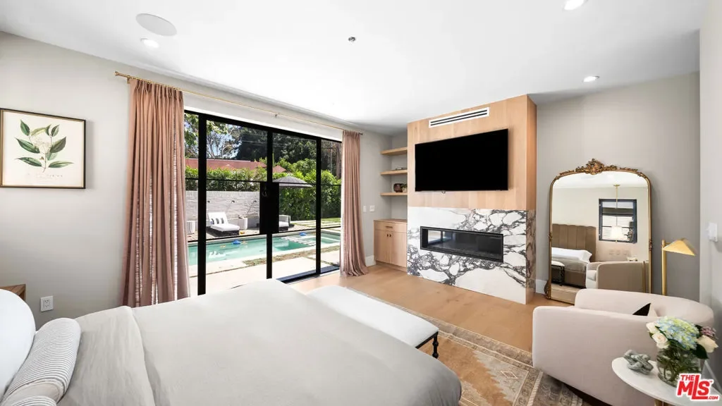 1914 N Laurel Canyon Boulevard, Los Angeles, California, United States. - Photo 18