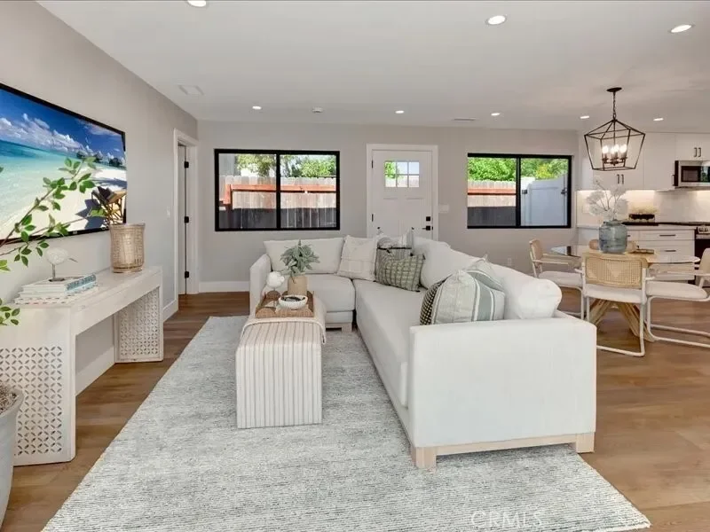270 Albert Place, Costa Mesa, California, United States. - Photo 21