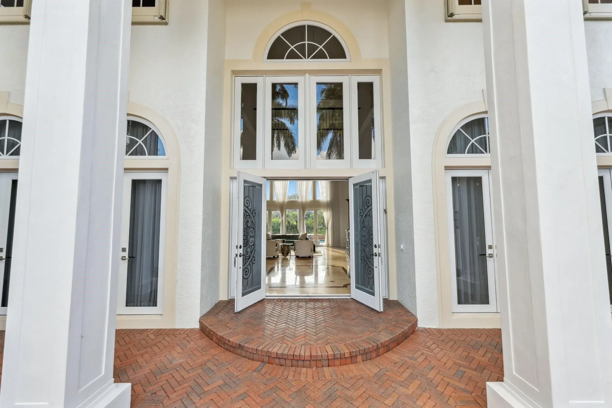 Gallery photo 3