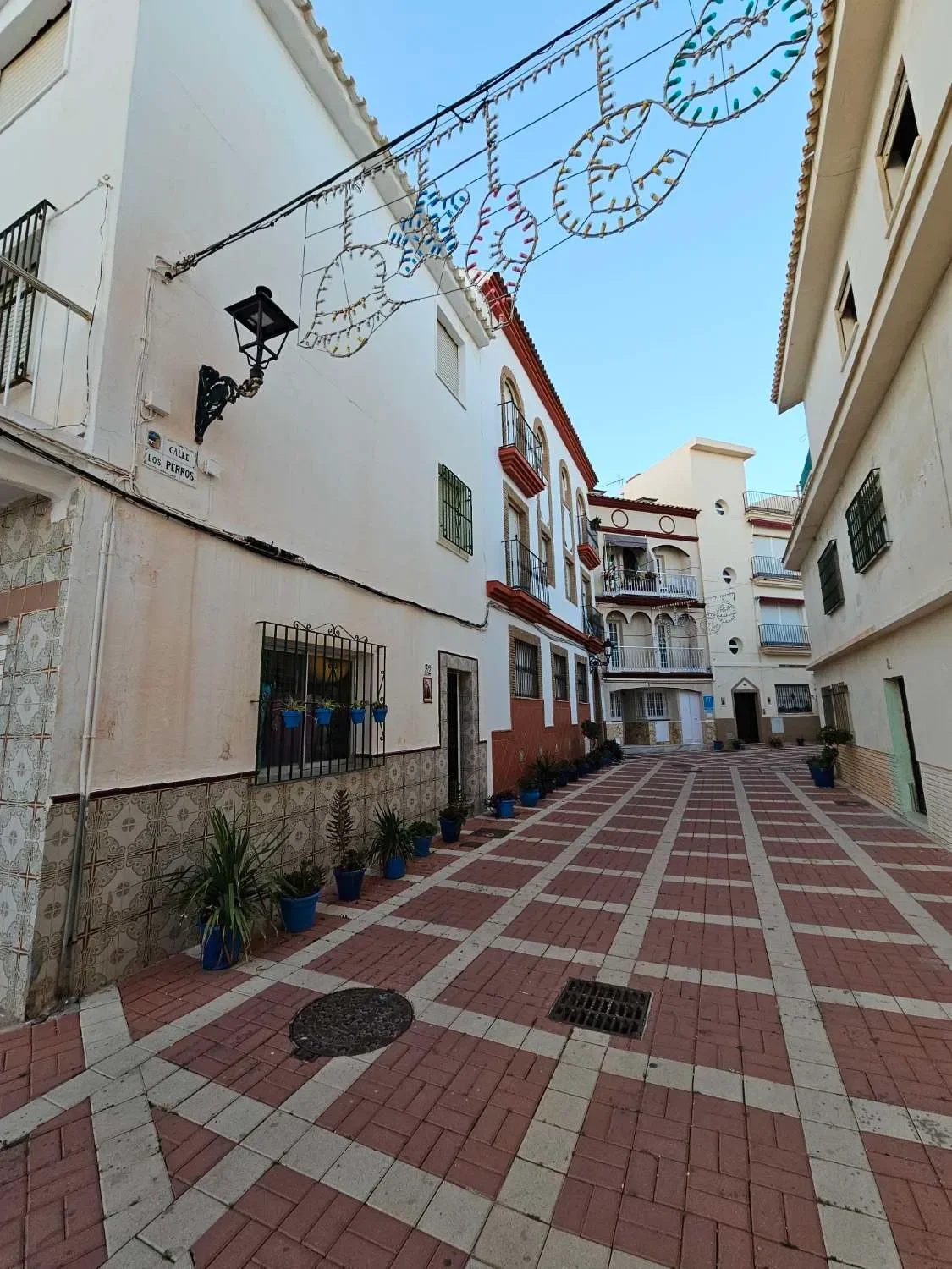 Exterior photo 5