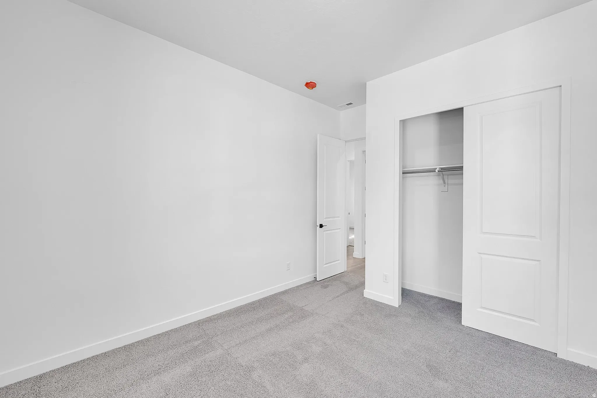 253 E POLARIS DR S 105, Saratoga Springs, Utah, United States. - Photo 5