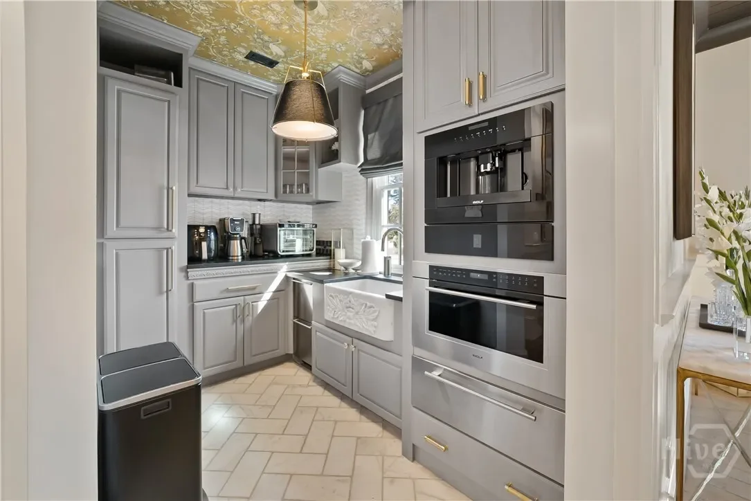 Gallery photo 9