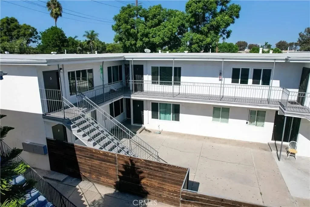 1401 Standard Avenue, Santa Ana, California, United States. - Photo 3