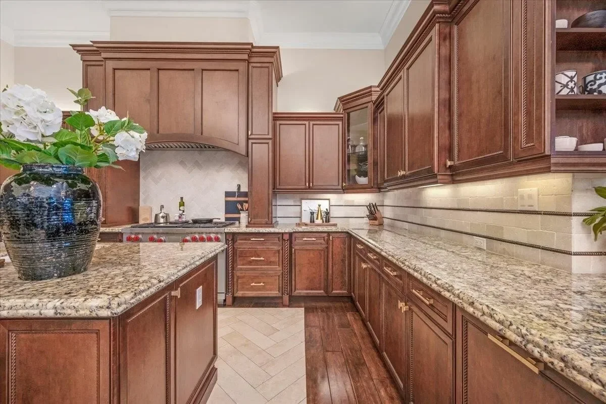 11350 Glencastle Way N, Fresno, CA 93730, Fresno, California, United States. - Photo 26