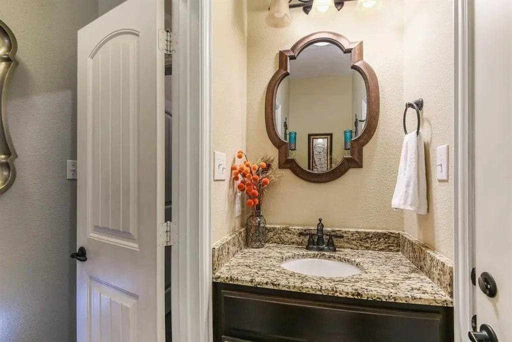 203 Saddle Ridge Court, Springtown, Texas, United States. - Photo 14