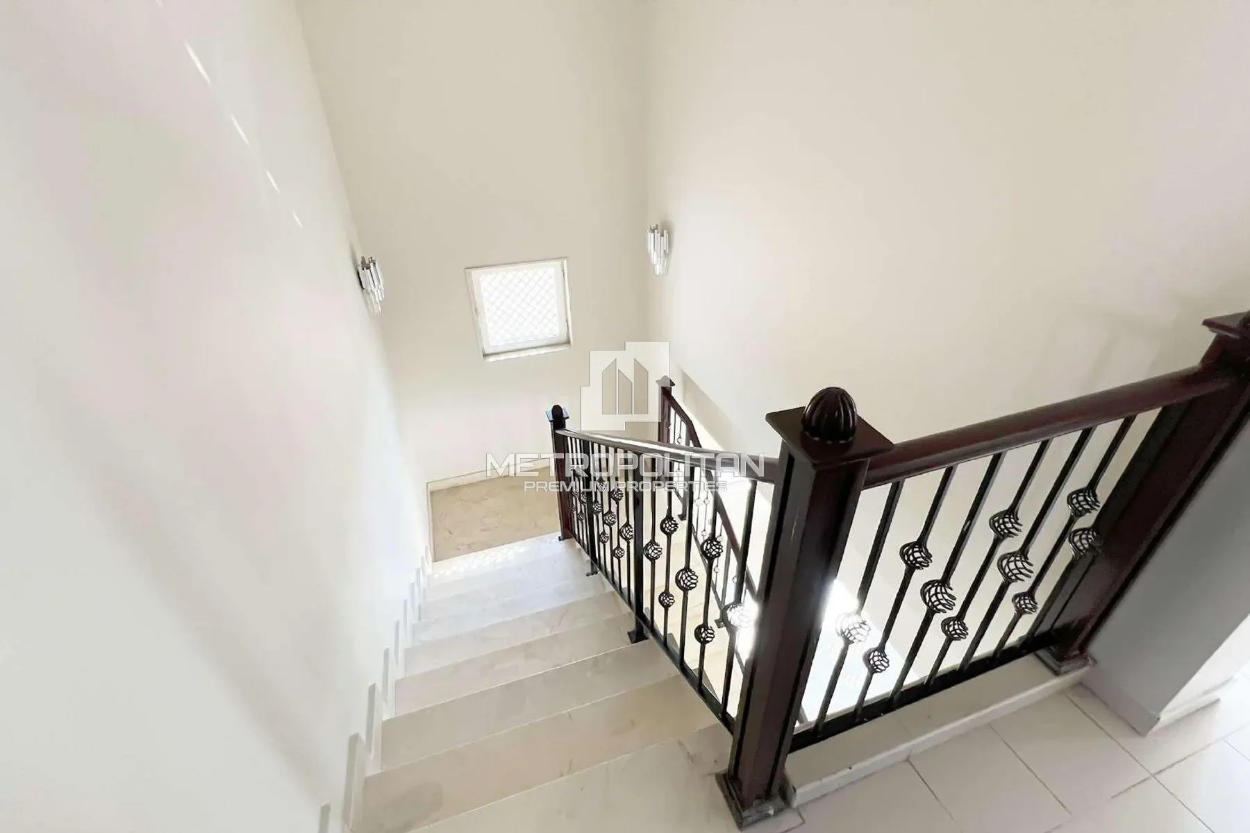 Gallery photo 12