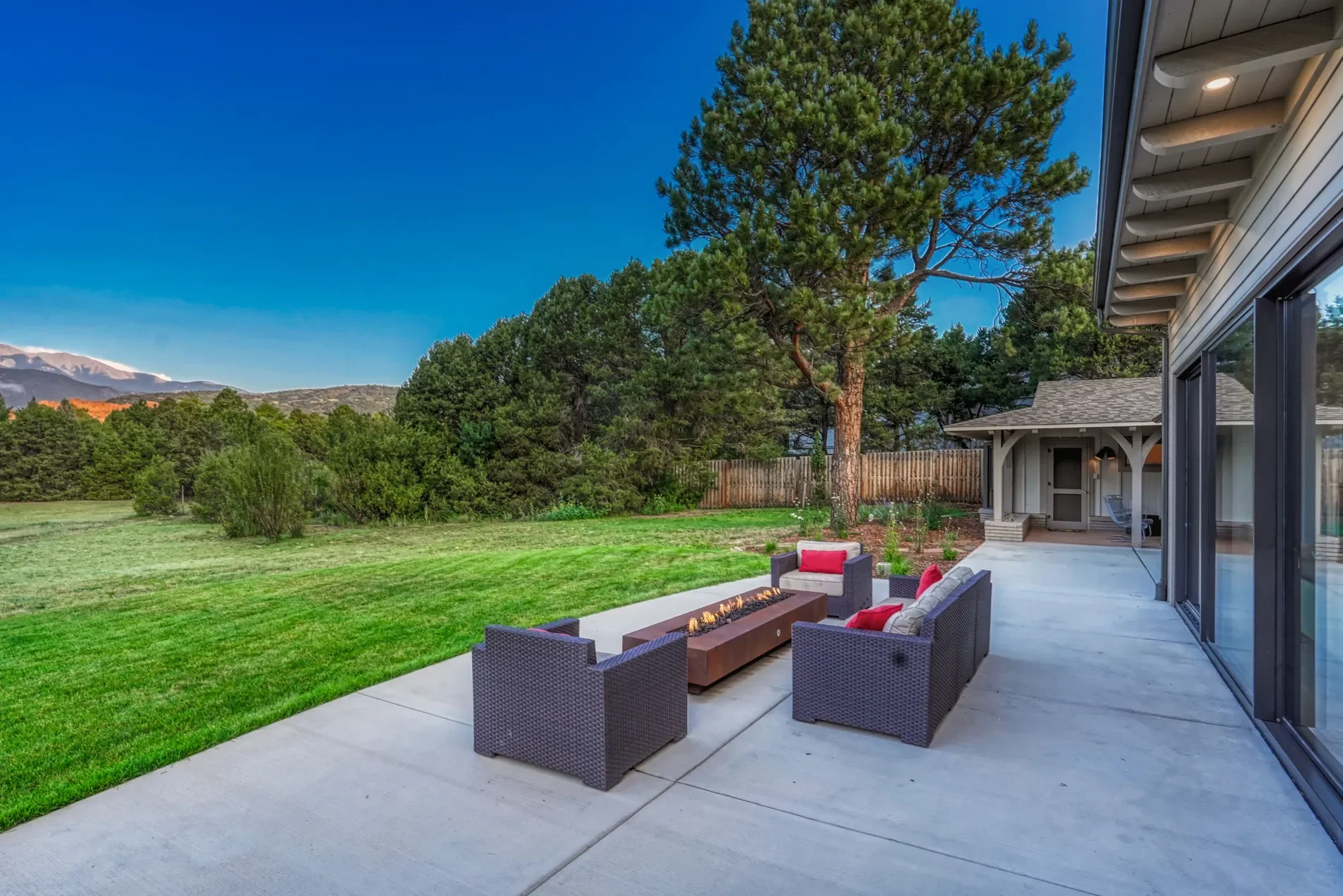 3440 Hill Circle , Colorado Springs, CO 80904, Colorado Springs, Colorado, United States. - Photo 37