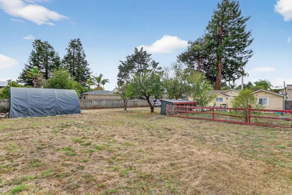 1610 Bulb Avenue, Santa Cruz, California, United States. - Photo 24