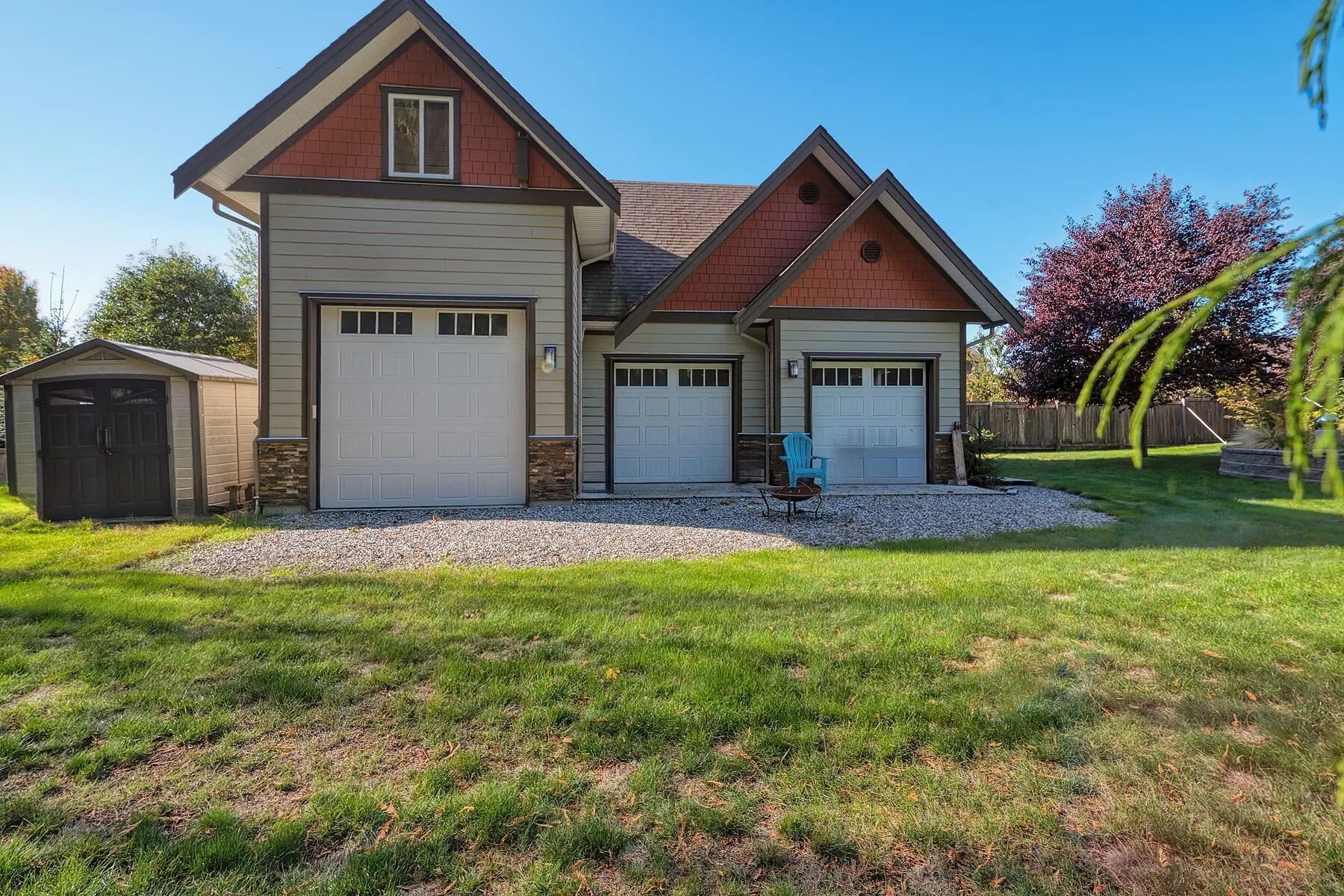 Exterior photo 9