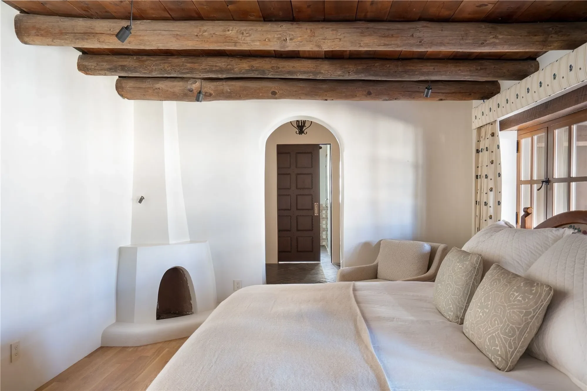 831 El Caminito , Santa Fe, NM 87505, Santa Fe, New Mexico, United States. - Photo 22
