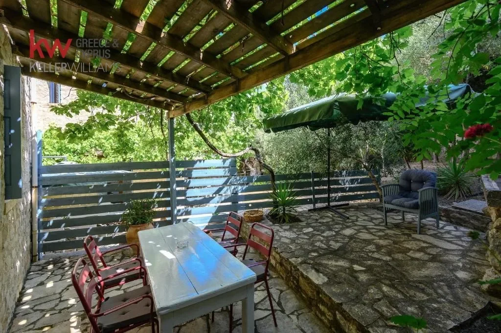 Exterior photo 11