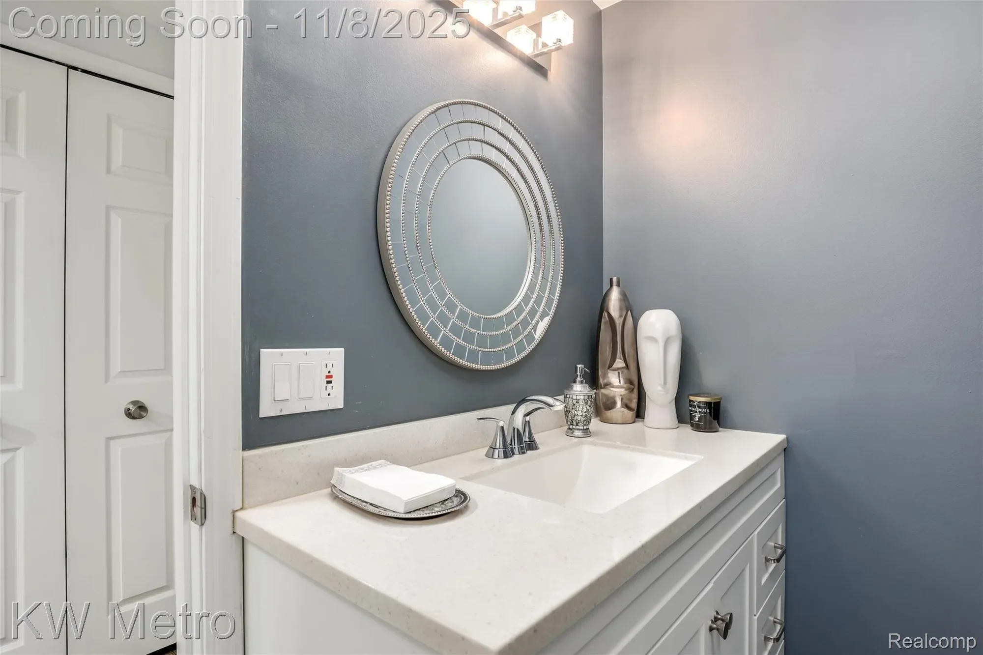 2863 MEADOWOOD LANE, Bloomfield Charter Township, MI 48302, Bloomfield Hills, Michigan, United States. - Photo 35
