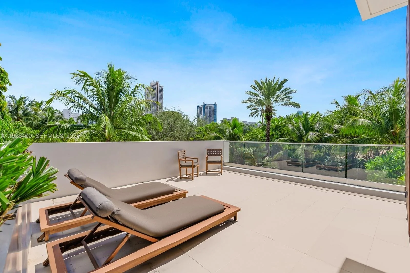 6480 Allison Rd, Miami Beach, Florida, United States. - Photo 13