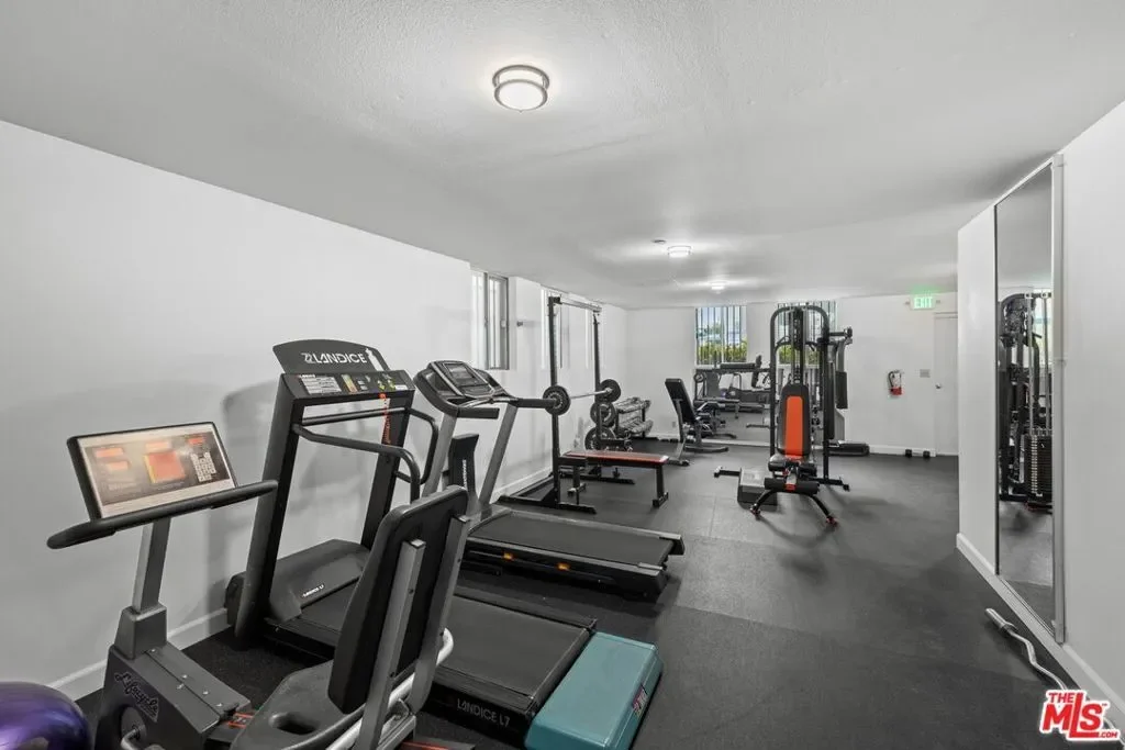 964 Hancock Avenue 103, Los Angeles, California, United States. - Photo 19