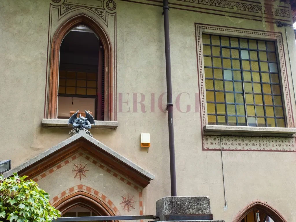 Via Vittorio Veneto, Airuno, Lombardy, Italy. - Photo 6